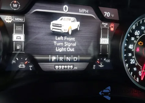 2022 Ram 1500 Big Horn 4X4 5'7 Box из США, поврежденный, VIN 1C6RRFFG8NN285830